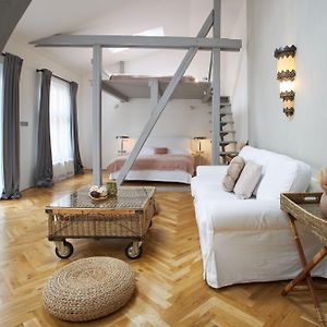 Duplex Studio
